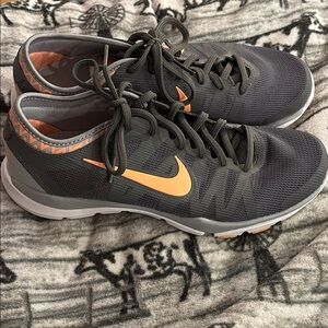 Nike Training Flex Athletic Shoes with Breathable Mesh